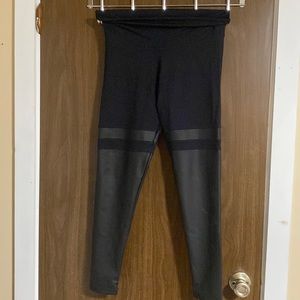 Mondor, made in Canada, medium, 92% polyester, 8% elastane